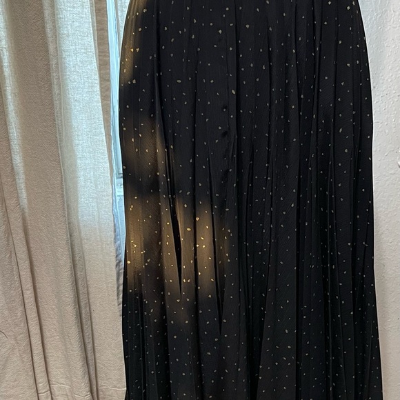 Vintage pleated maxi skirt - Picture 2 of 6